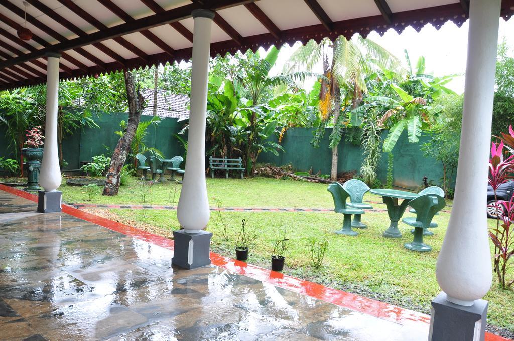 Guest House Basilea Beruwala Buitenkant foto