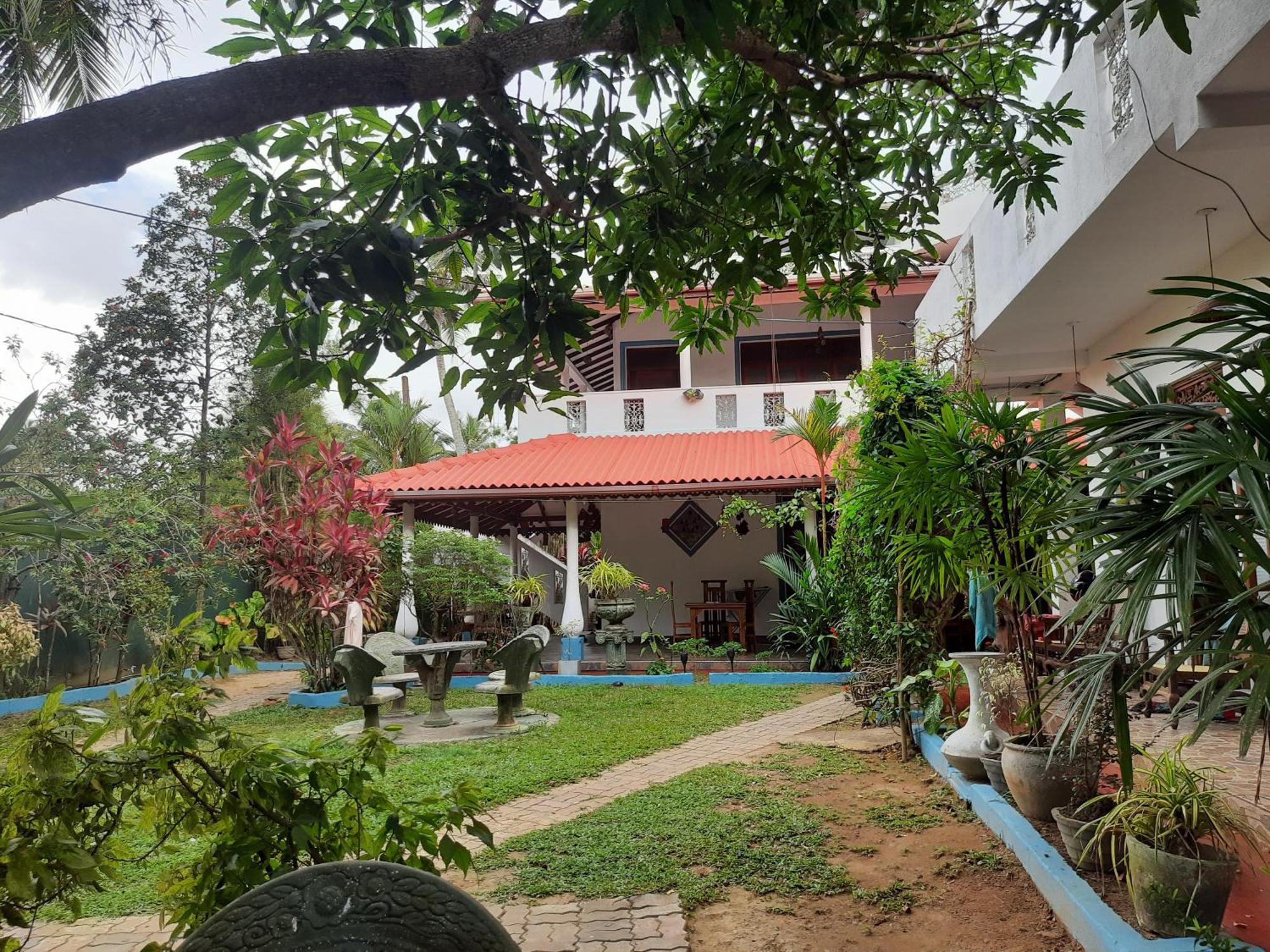 Guest House Basilea Beruwala Buitenkant foto