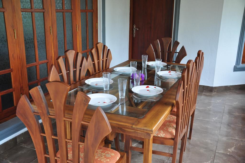 Guest House Basilea Beruwala Buitenkant foto