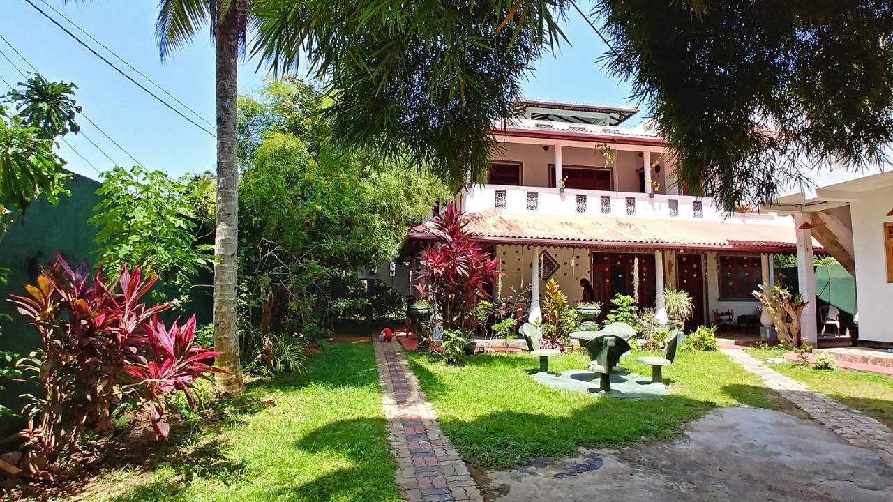 Guest House Basilea Beruwala Buitenkant foto
